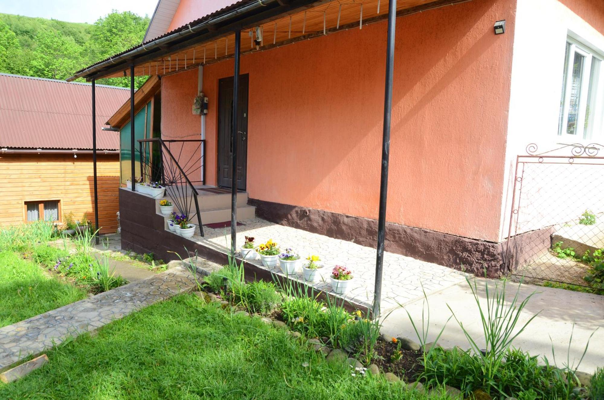 Gostynnyi Dvir U Marichky Hotel Lazeshchyna Exterior foto